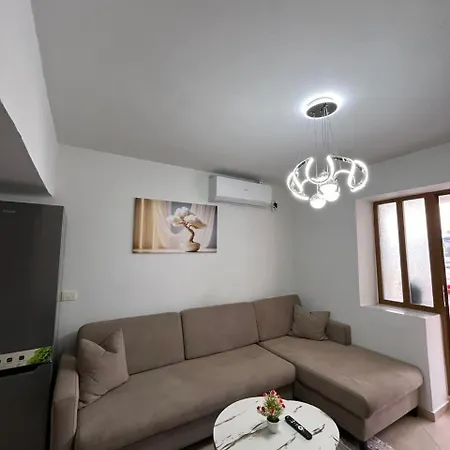 アパート Ksamil Apartament *