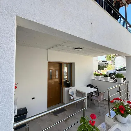 Ksamil Apartament *